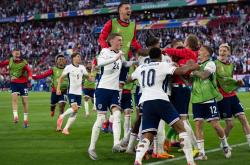 开云体育入口-关于英格兰队发挥稳定，轻松晋级欧洲杯淘汰赛的信息