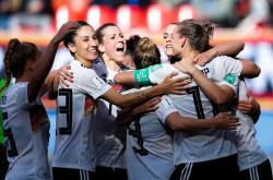 开云体育-西班牙女足奋力拼搏，晋级八强强