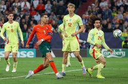 开云平台-荷兰主场迎战葡萄牙，全队备战志在夺冠的简单介绍