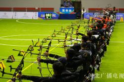 开云官方app入口-射箭比赛紧张开战，选手集中注意力寻找最佳射击机会的简单介绍