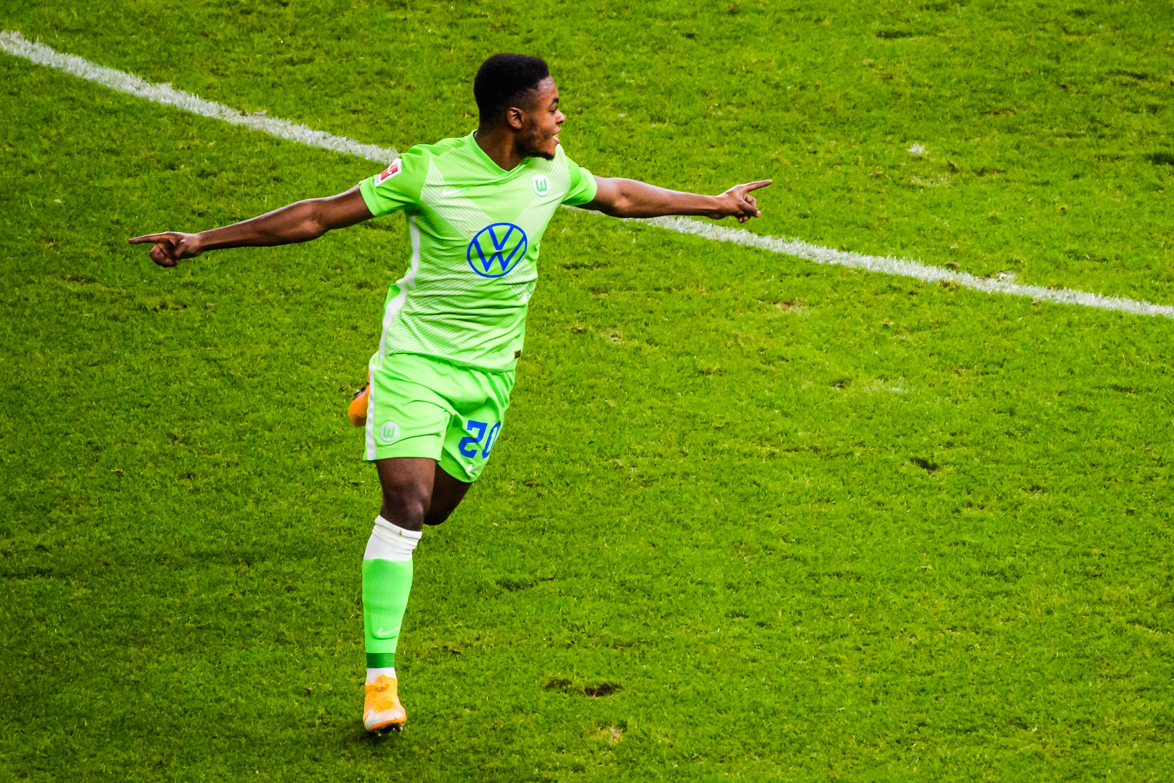 沃尔夫斯堡球员热衷比赛,表现神勇 沃尔夫斯堡球员热衷比赛,表现神勇