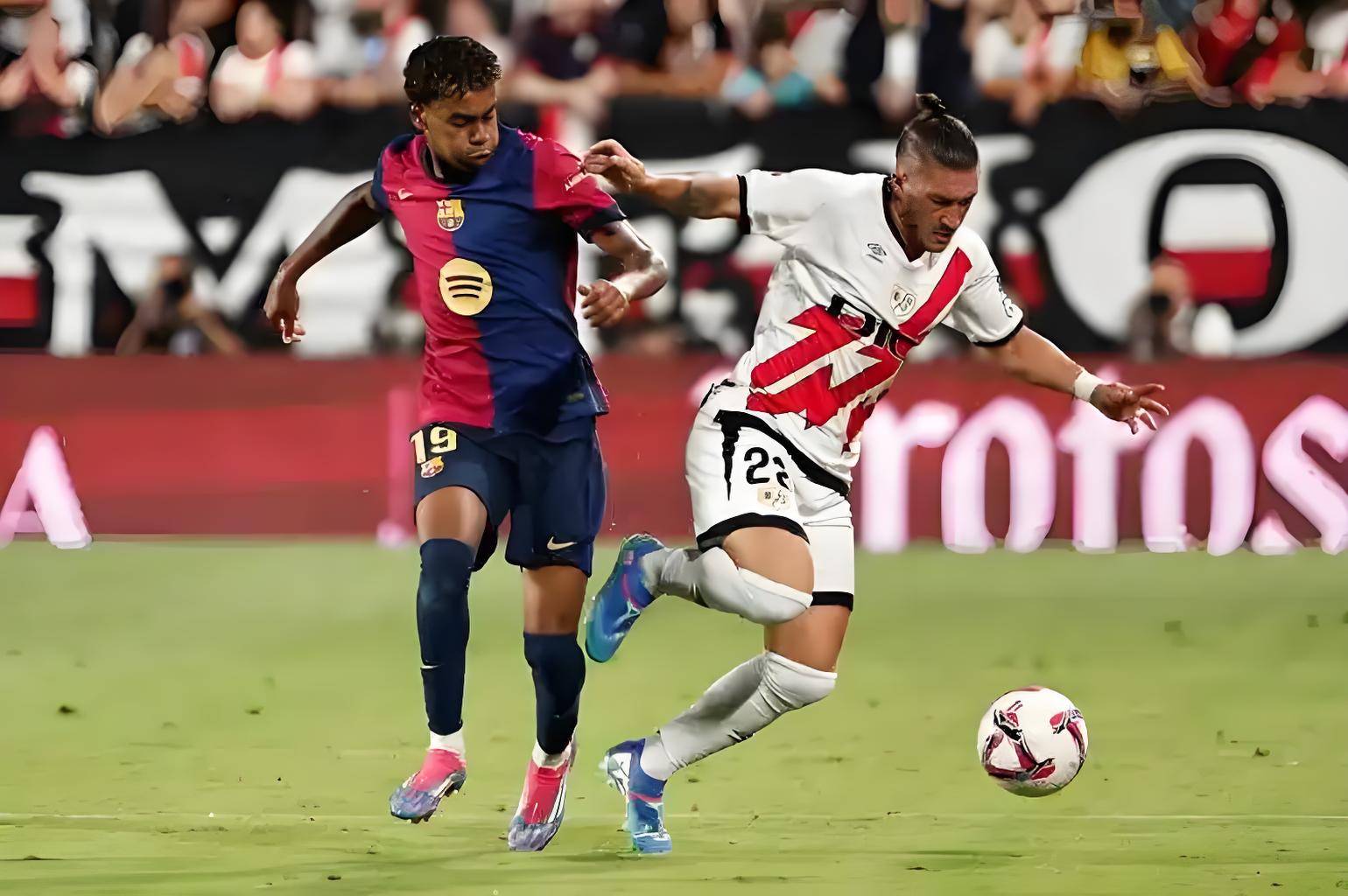 阿拉维斯以一球之差击败对手 阿拉维斯以一球之差击败对手