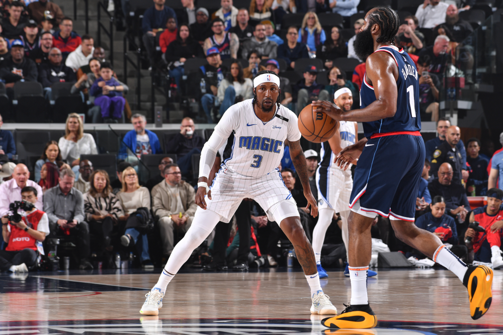 76人击败老鹰结束连败