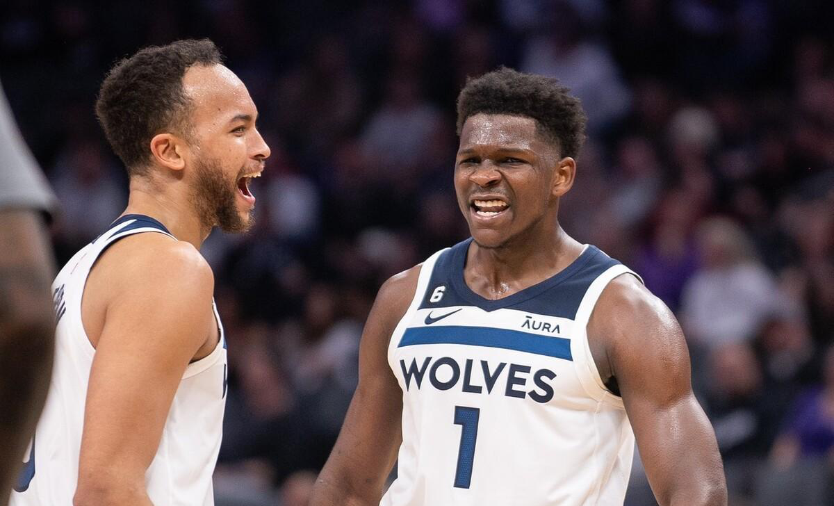 小牛逆转国王，重返胜轨