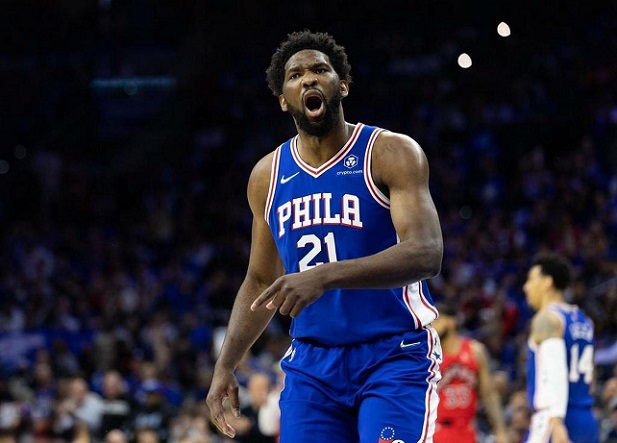 关于76人逆转公牛，恩比德20分贡献至关重要的信息